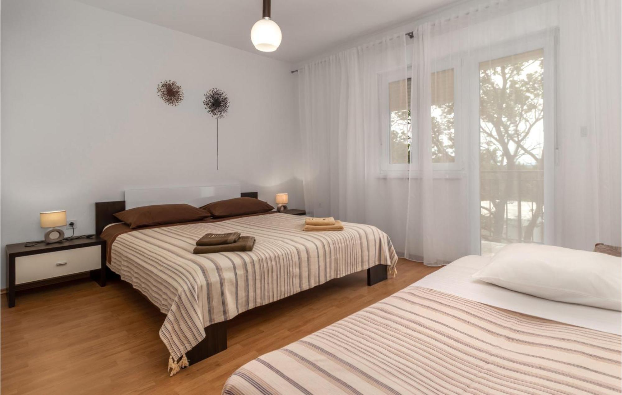Nice Apartment In Jadranovo With Wifi Zewnętrze zdjęcie